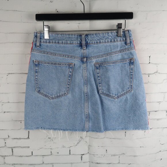 ZARA AUTHENTIC BLUE DENIM SKIRT WITH RED WHITE STRIPE DETAIL RAW HEM SIZE MEDIUM - Picture 8 of 8